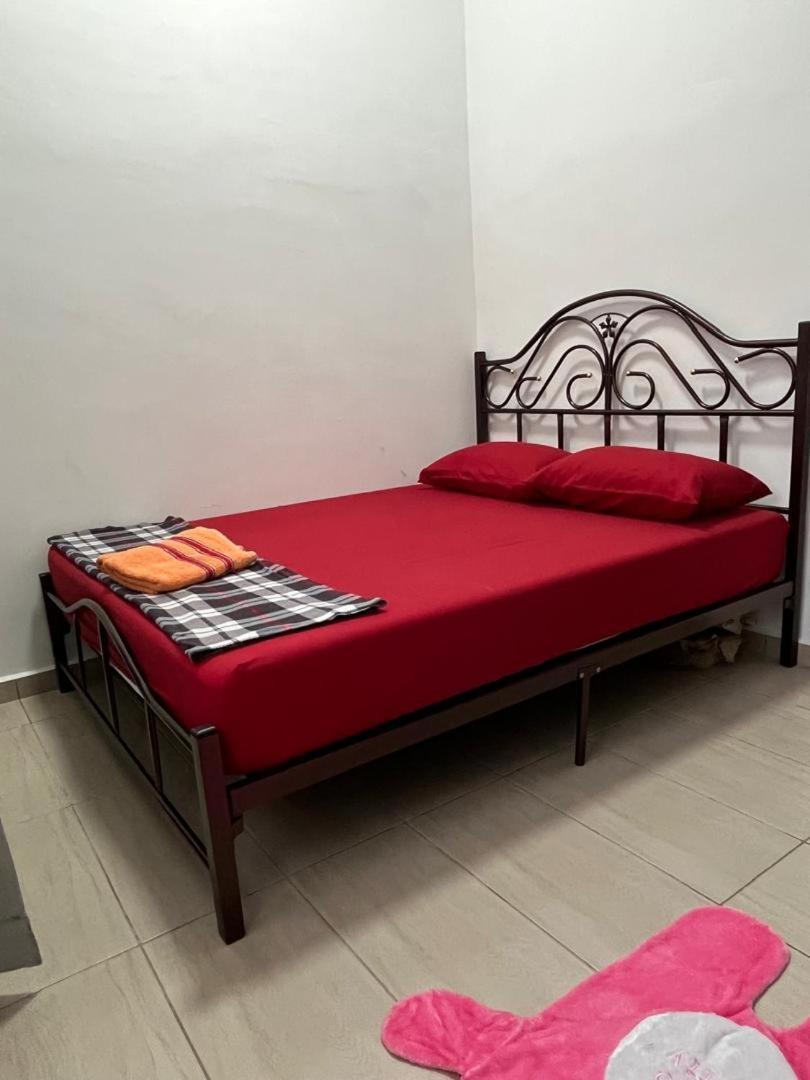 Homestay Angah Malacca Εξωτερικό φωτογραφία